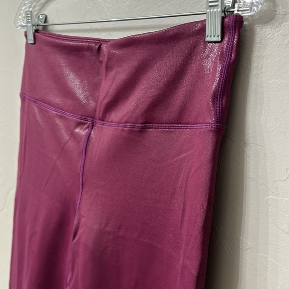 Zyia purple shiny crop leggings size 14-16. Like new - Picture 4 of 8